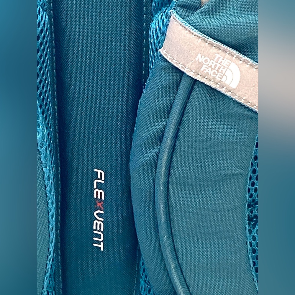 The North Face Unisex Teal Jester Backpack 28L - Picture 13 of 16